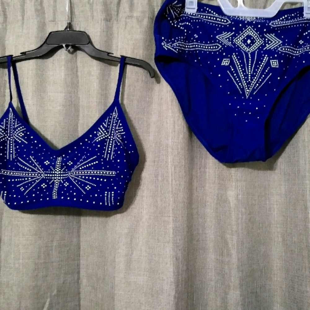 Bathing suit